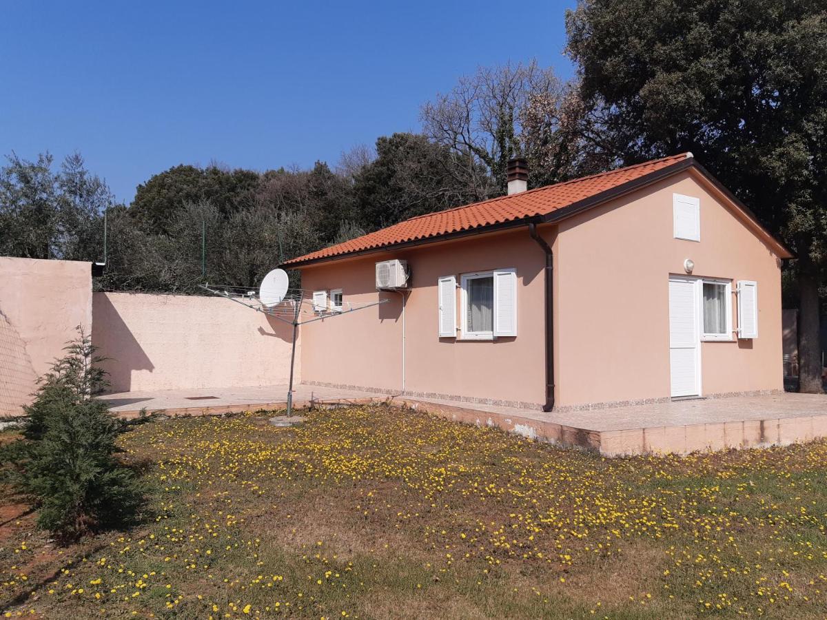 Lave II Cozy House Villa Liznjan Bagian luar foto