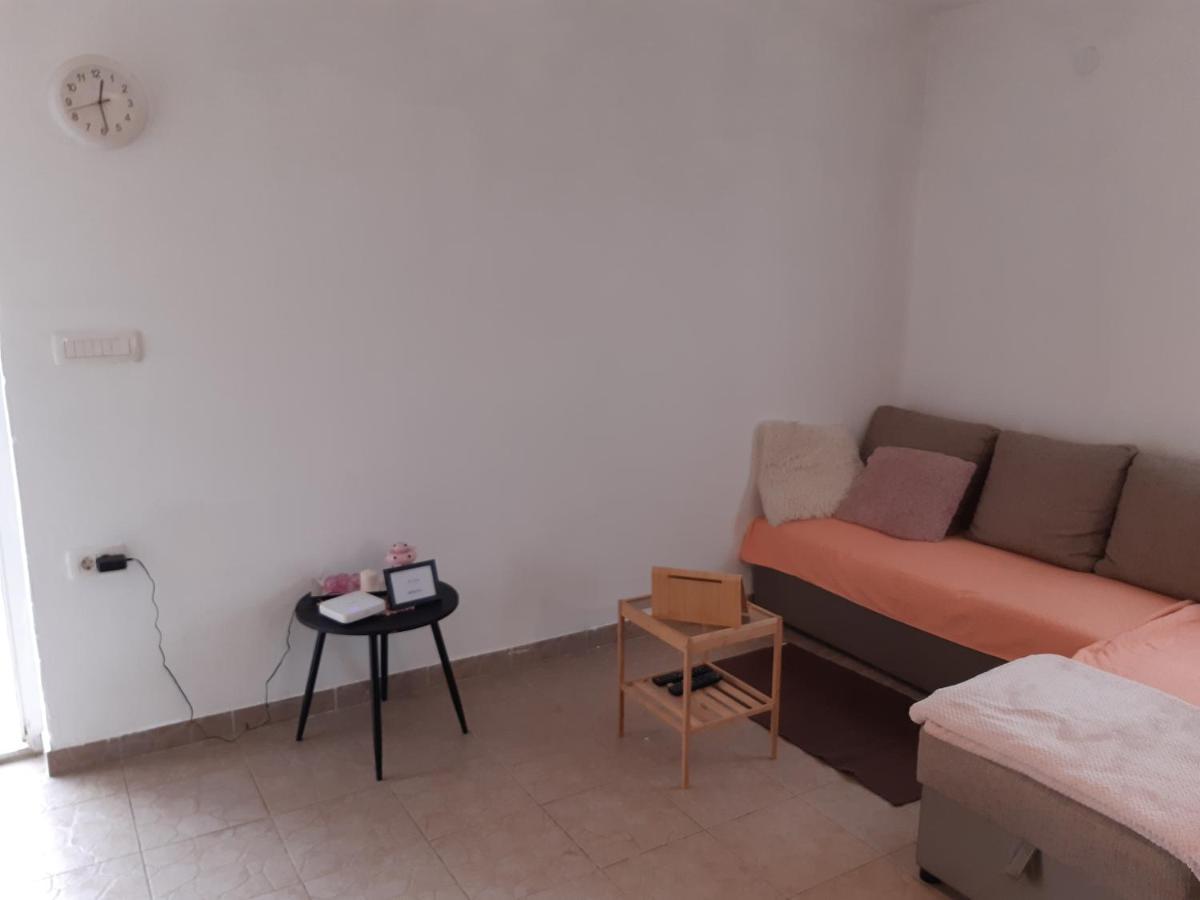 Lave II Cozy House Villa Liznjan Bagian luar foto