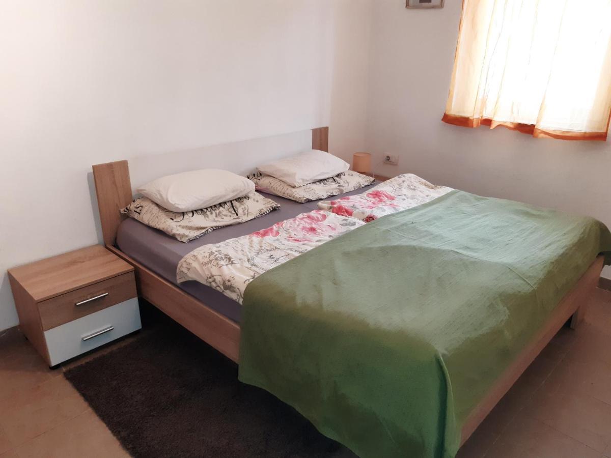 Lave II Cozy House Villa Liznjan Bagian luar foto